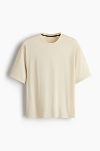 Loose-Fit Boxy Sports T-Shirt with DryMove™