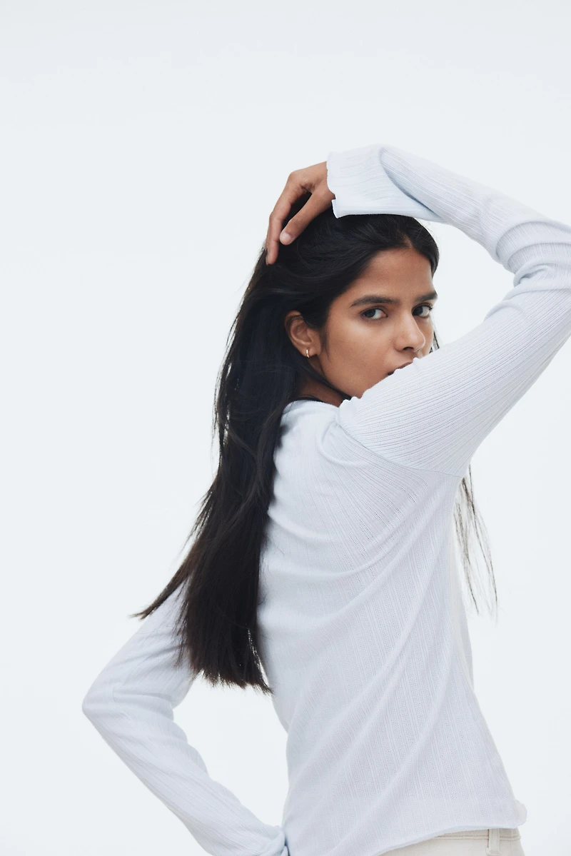 Haut côtelé avec col cheminée