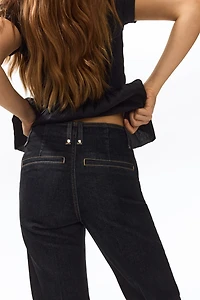 Jean jambe semi-évasée taille haute