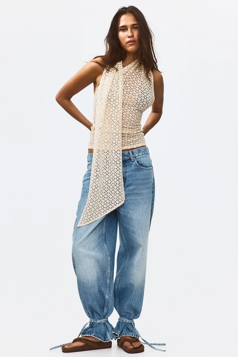 Haut d’aspect crochet avec col écharpe