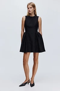 Robe en tissu jacquard