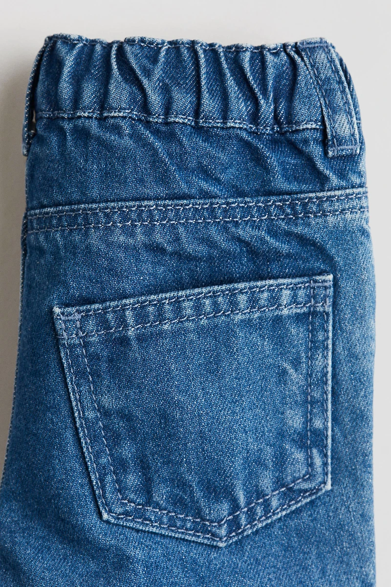 Jean avec détails brodés