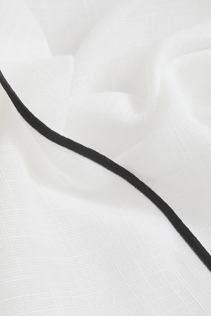 Single-Pack Slub-Weave Curtain