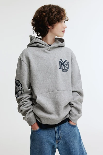 Chandail à capuchon