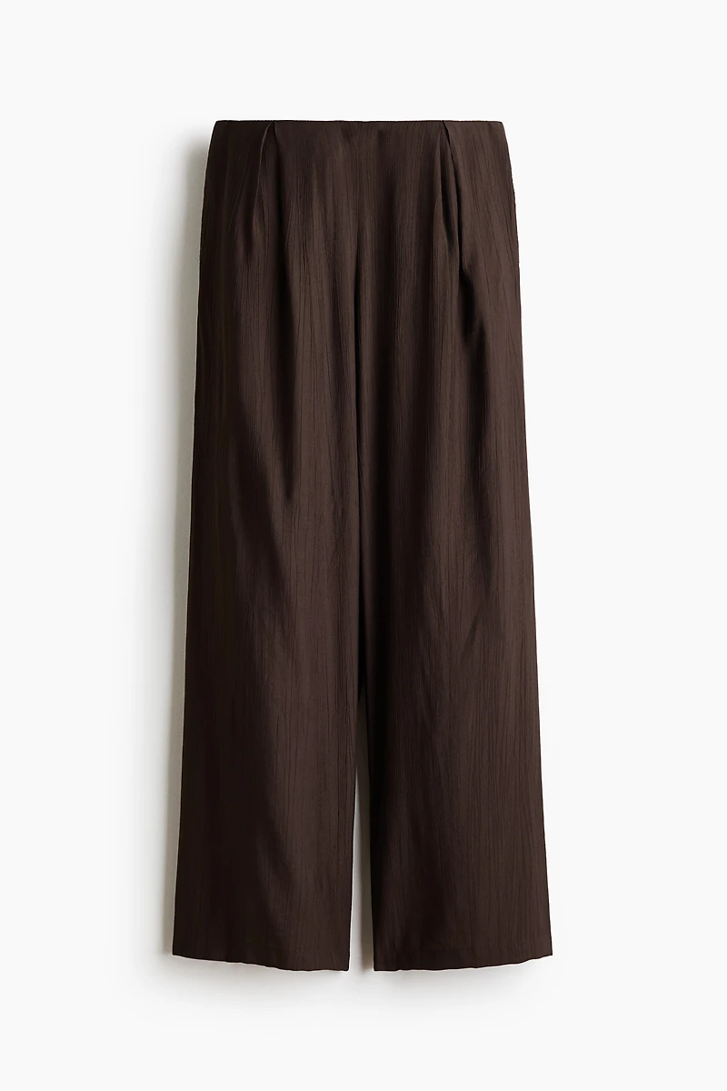 Pantalon froissé en viscose mélangée