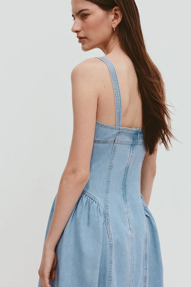 white denim dress sleeveless Sheriden Collared Mini / | MESHKI Size:Small - Medium x-brnd-clas:Multi Brand Calvin Klein Jeans Wrap The design offers a