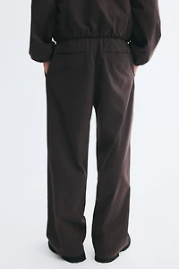 Loose-Fit Pleated Pants