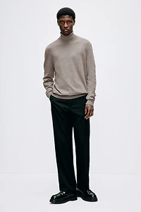 Slim Fit Fine-Knit Turtleneck Sweater