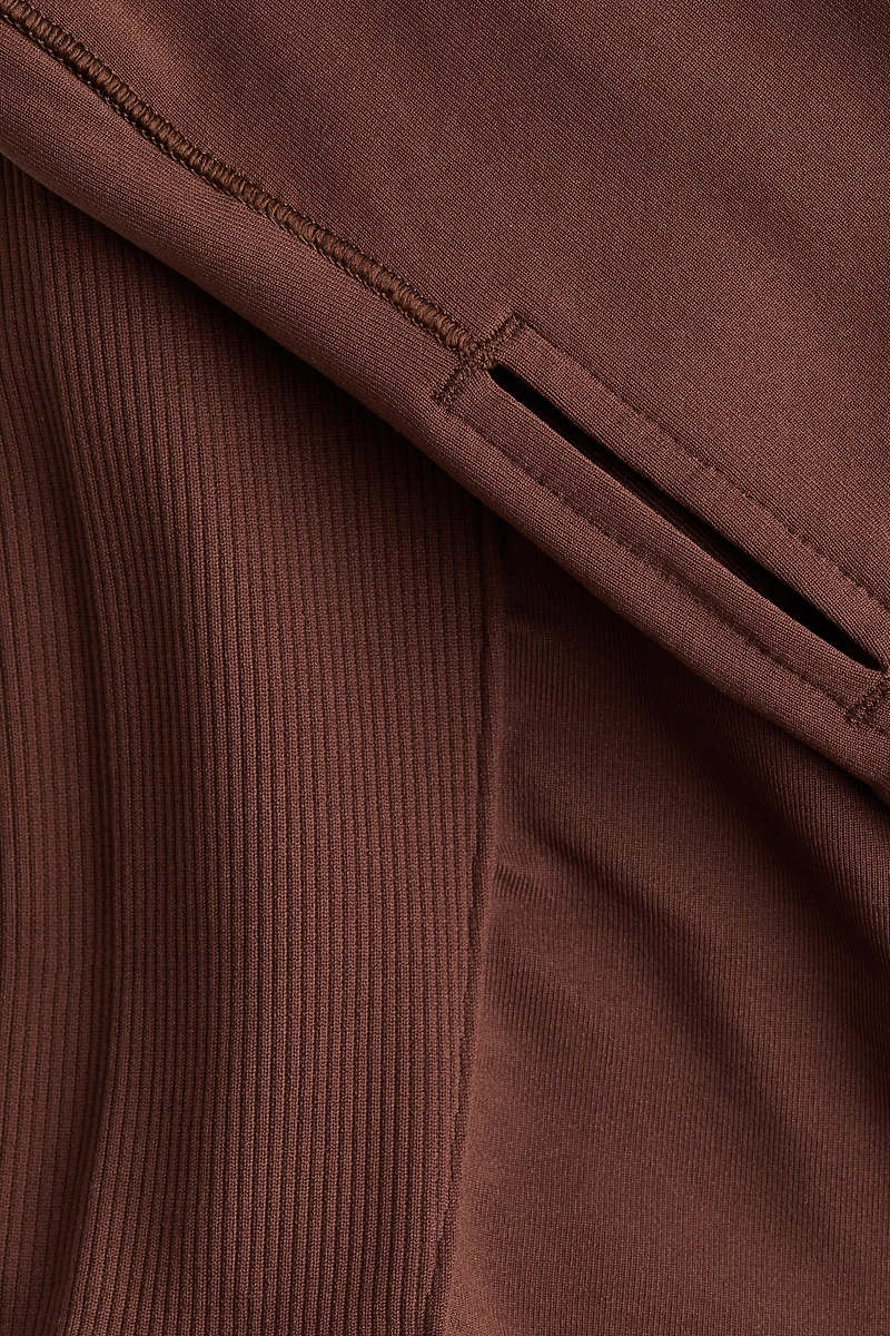 Seamless Activewear Jacket with DryMove™