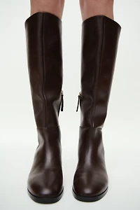 Bottes en cuir au genou