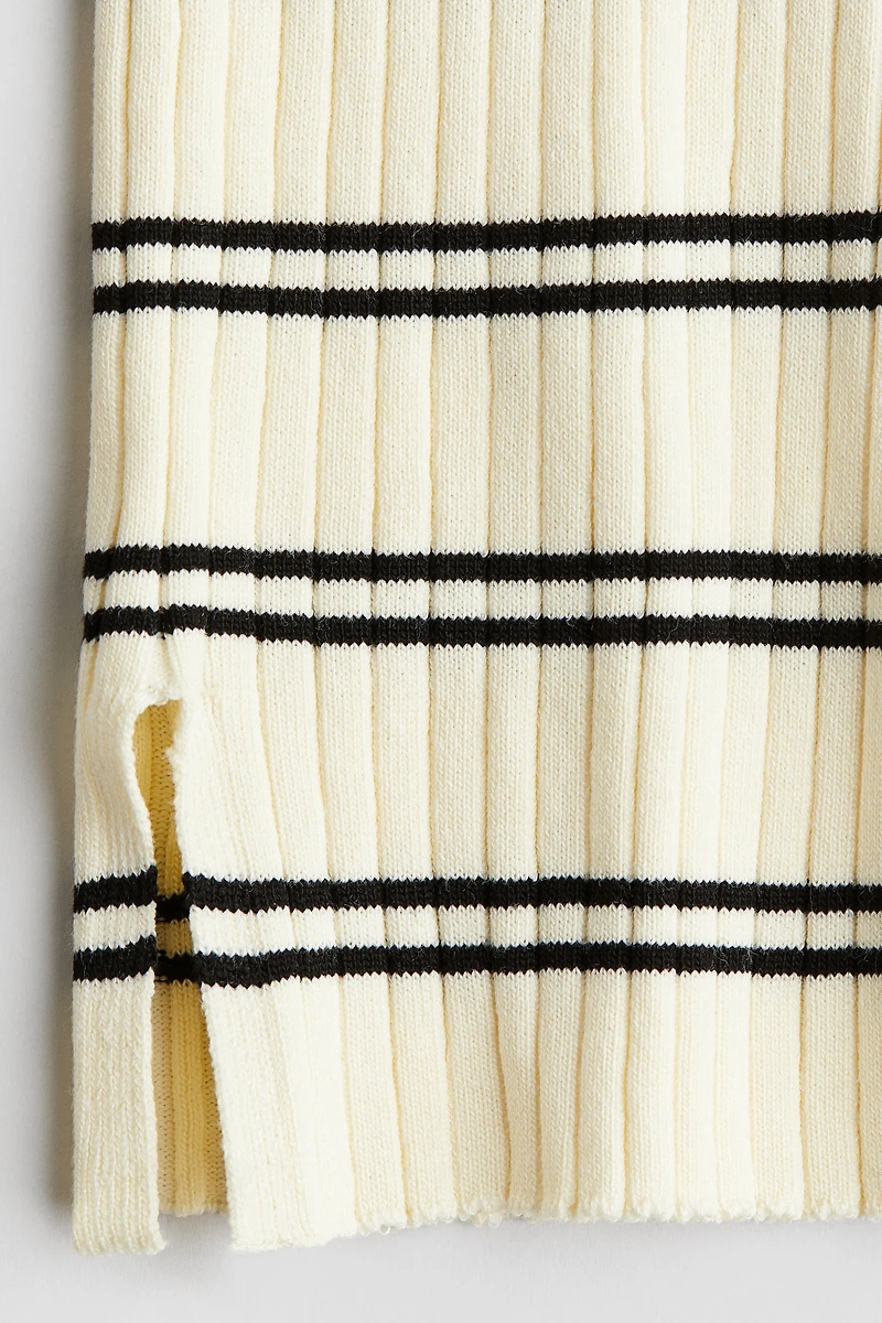 Pantalon évasé en tricot côtelé