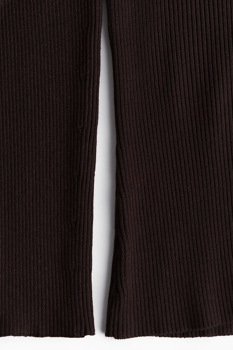 Rib-Knit V-neck Top