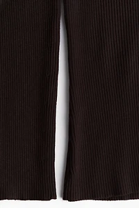 Rib-Knit V-neck Top
