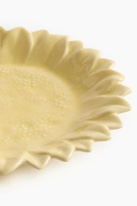 Sunflower-Shaped Medium-Sized Plate