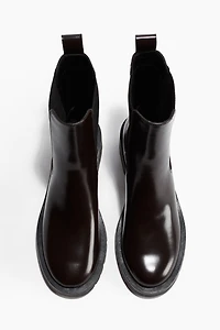 Chelsea boots