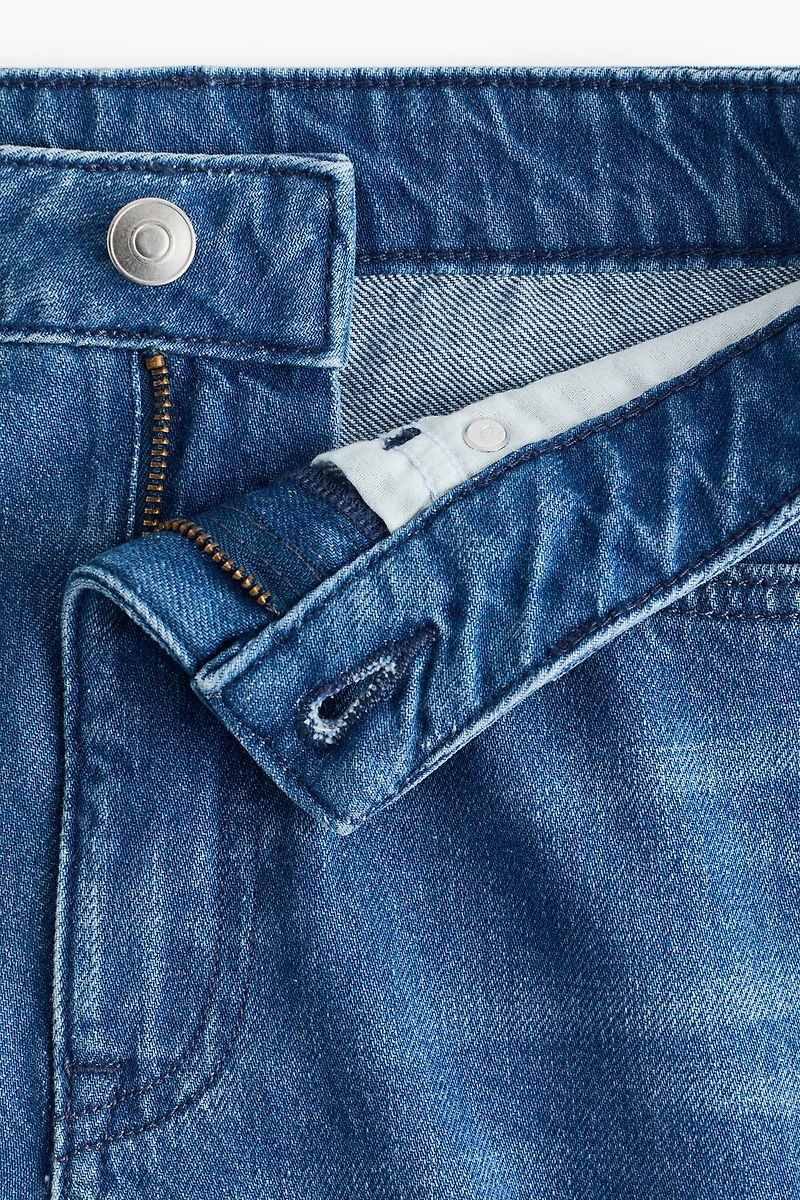 Wide Regular Jeans with Side Stripes