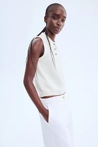 Chandail sans manches avec col