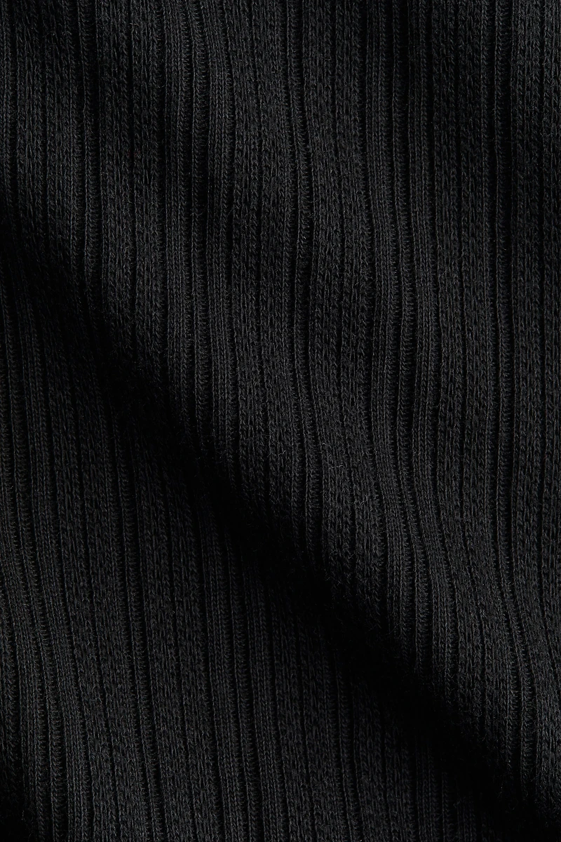 Haut côtelé avec col cheminée