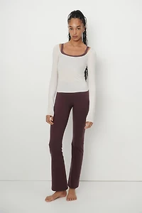 Flared Yoga Leggings with SoftMove™