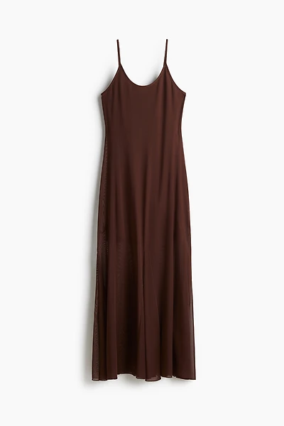 Robe à bretelles fines en filet