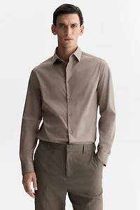 Chemise extensible près du corps