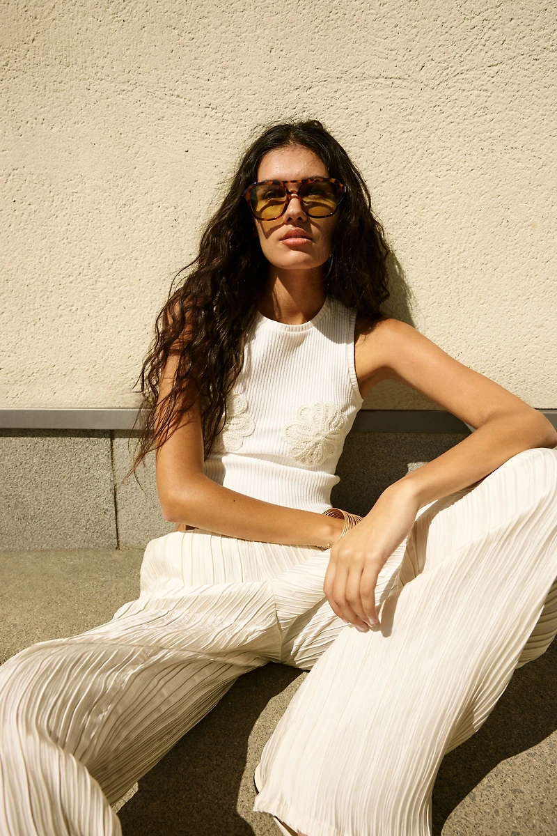 Appliquéd Cropped Tank Top