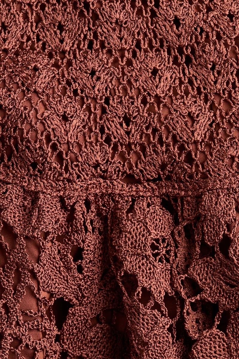 Robe d’aspect crochet avec jupe évasée