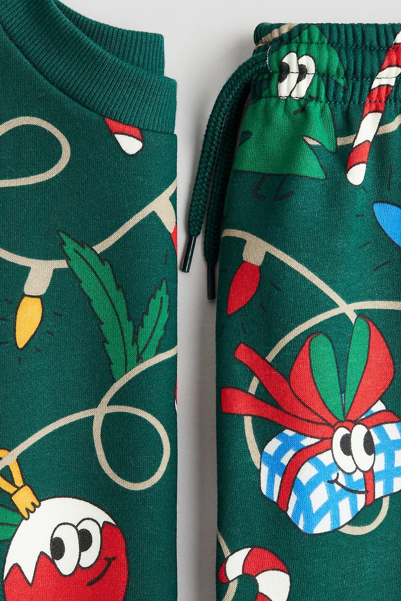 2-Piece Printed Sweatsuit