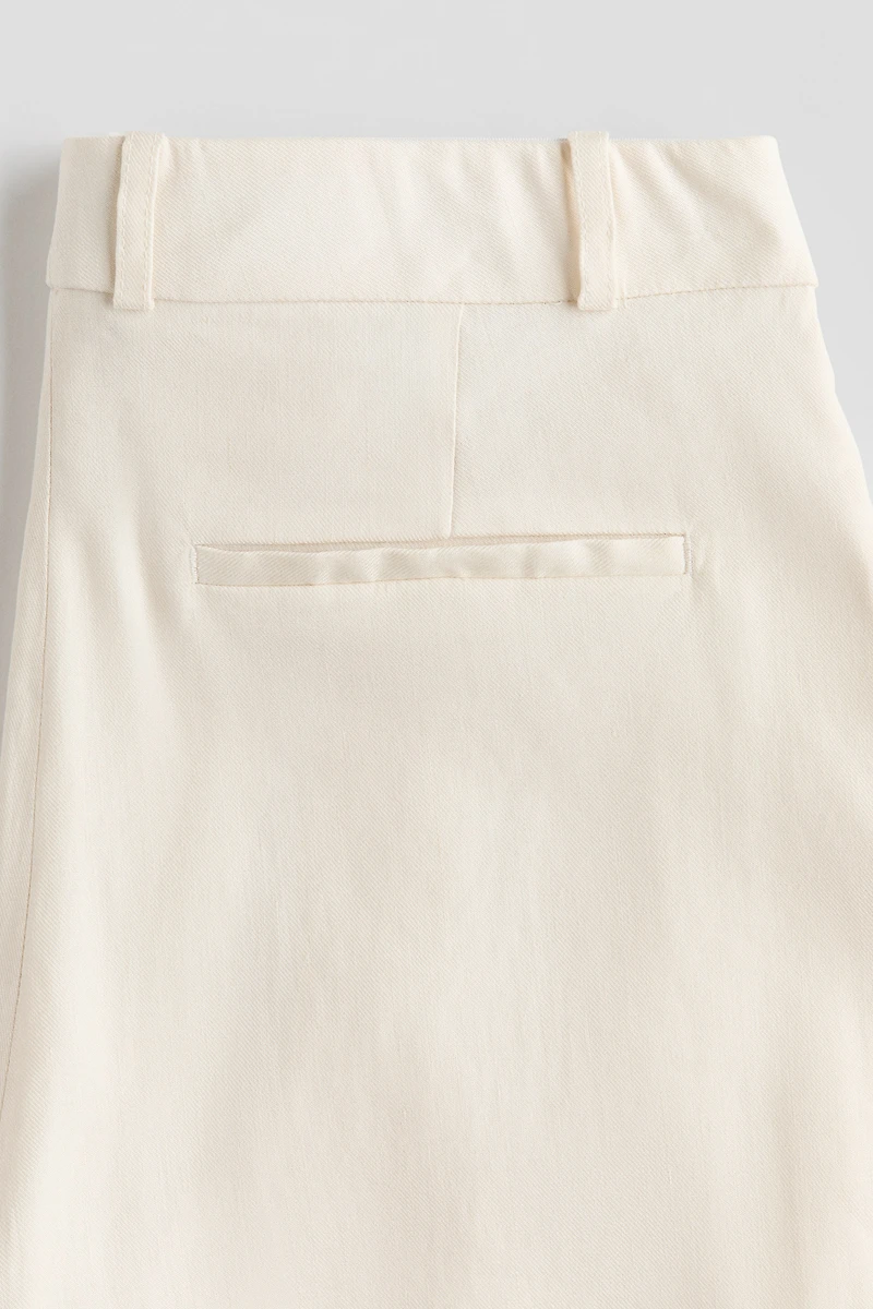 Short ample en lin mélangé