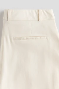 Short ample en lin mélangé