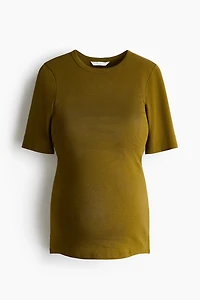 MAMA Fitted T-Shirt