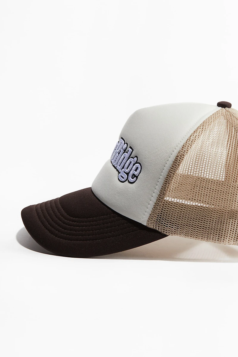 Casquette de camionneur avec motif