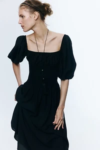 Robe à taille smockée