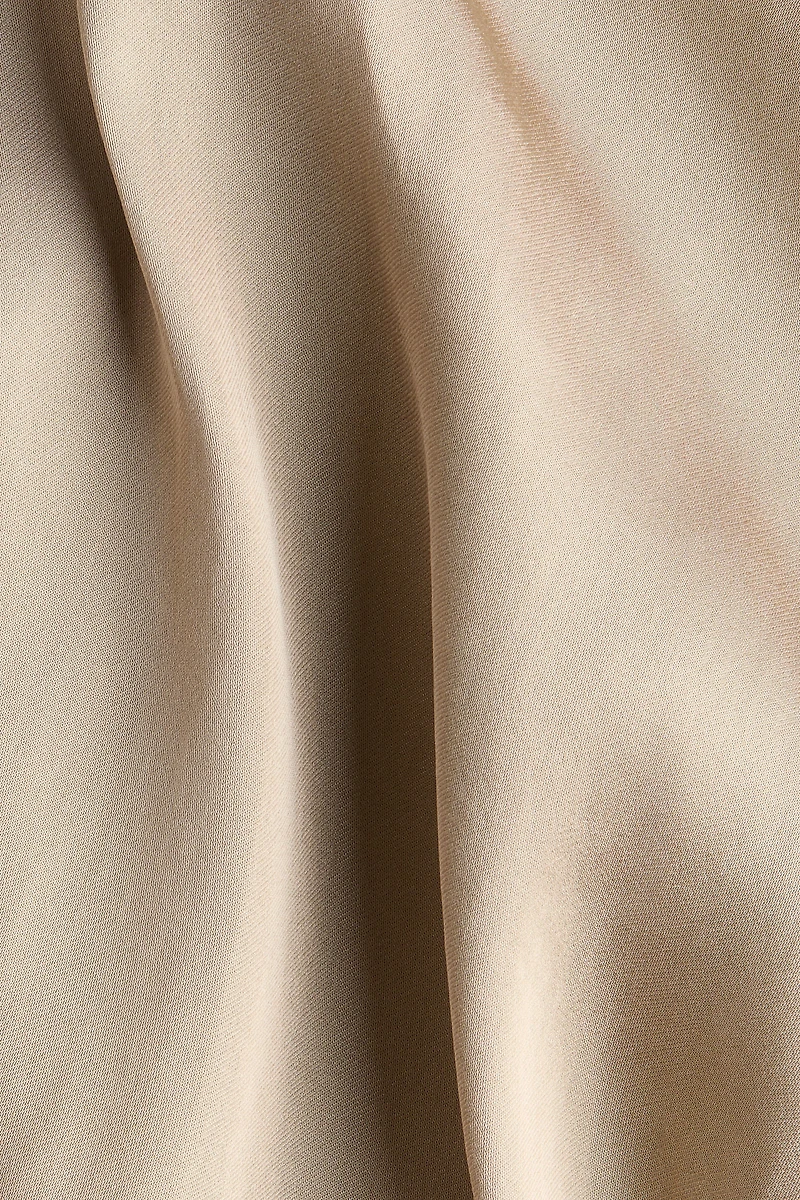 Short à cordon en satin