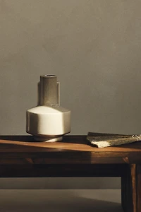 Vase en grès cérame avec glaçure réactive