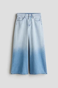 Jean à jambes larges