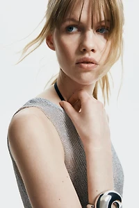 Robe scintillante en tricot côtelé