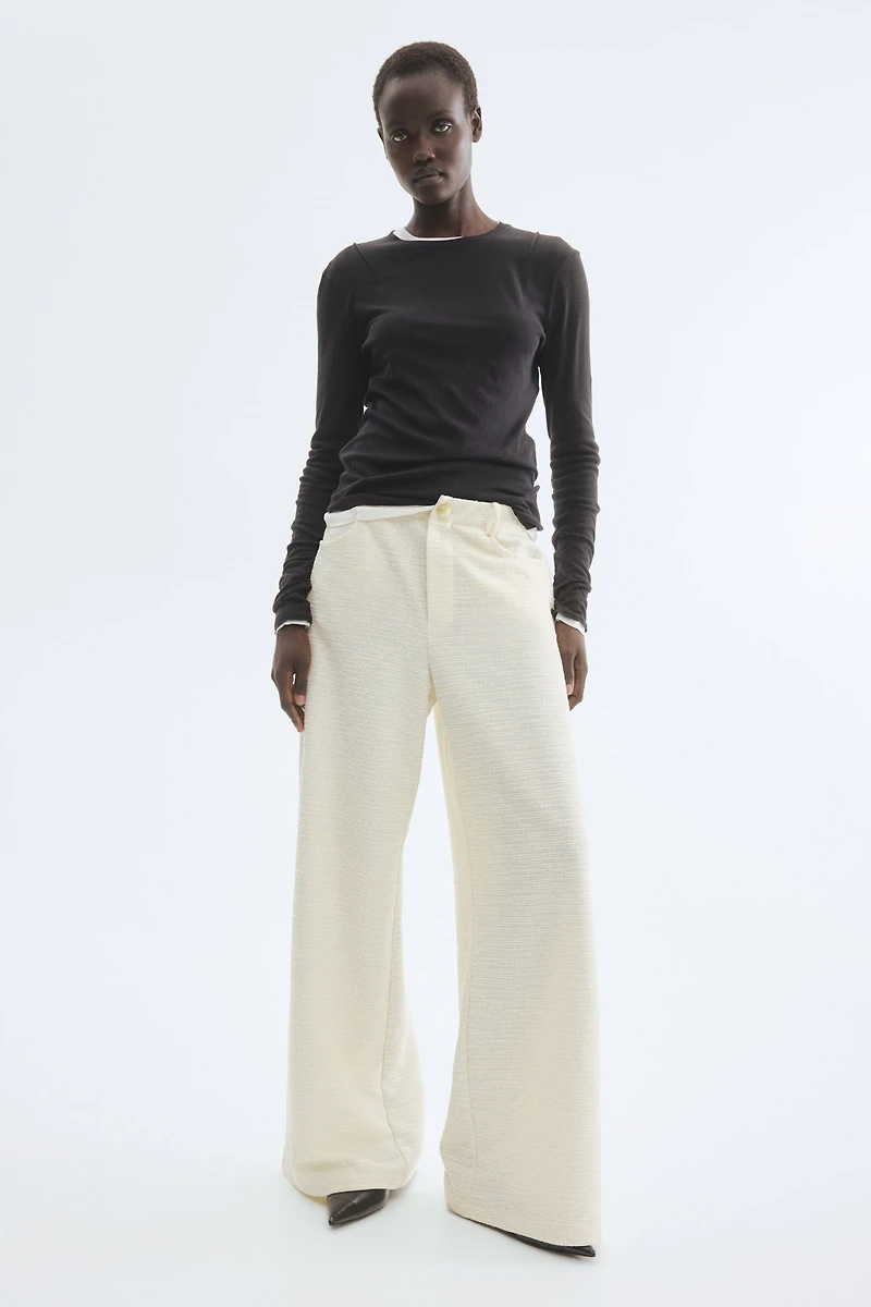 Pantalon large en bouclette