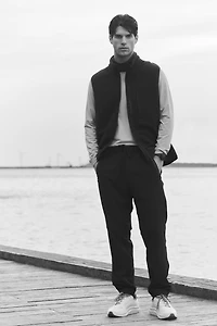 Sports Joggers with DryMove™