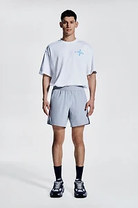 Mid-Length Sports Shorts with DryMove™