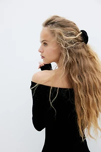 Off-the-shoulder Top