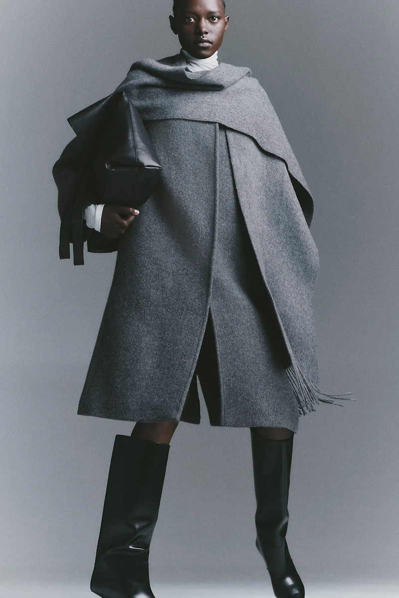 Manteau en laine mélangée avec écharpe