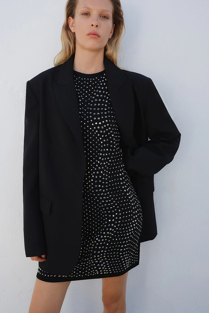 Robe sans manches ornementée