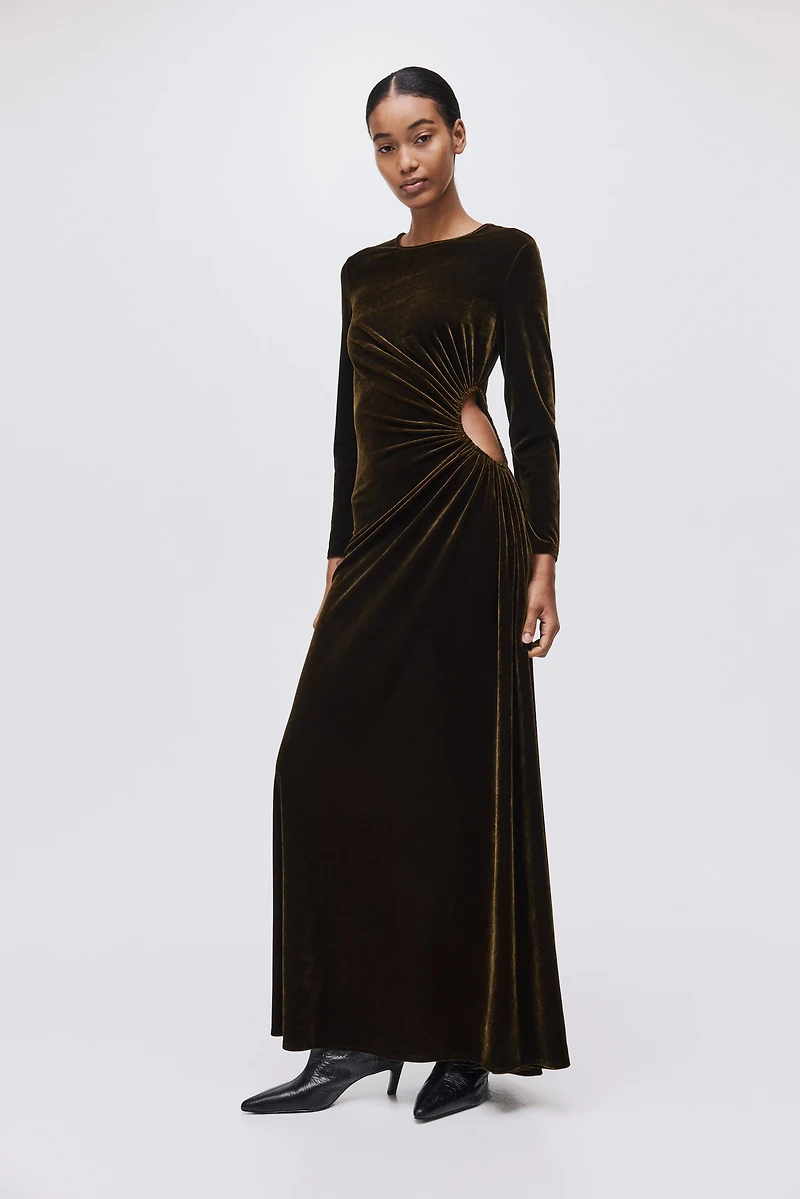 Robe découpée à effet drapé