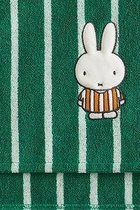 Cape-Style Baby Towel with Appliqué