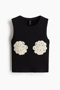 Appliquéd Cropped Tank Top