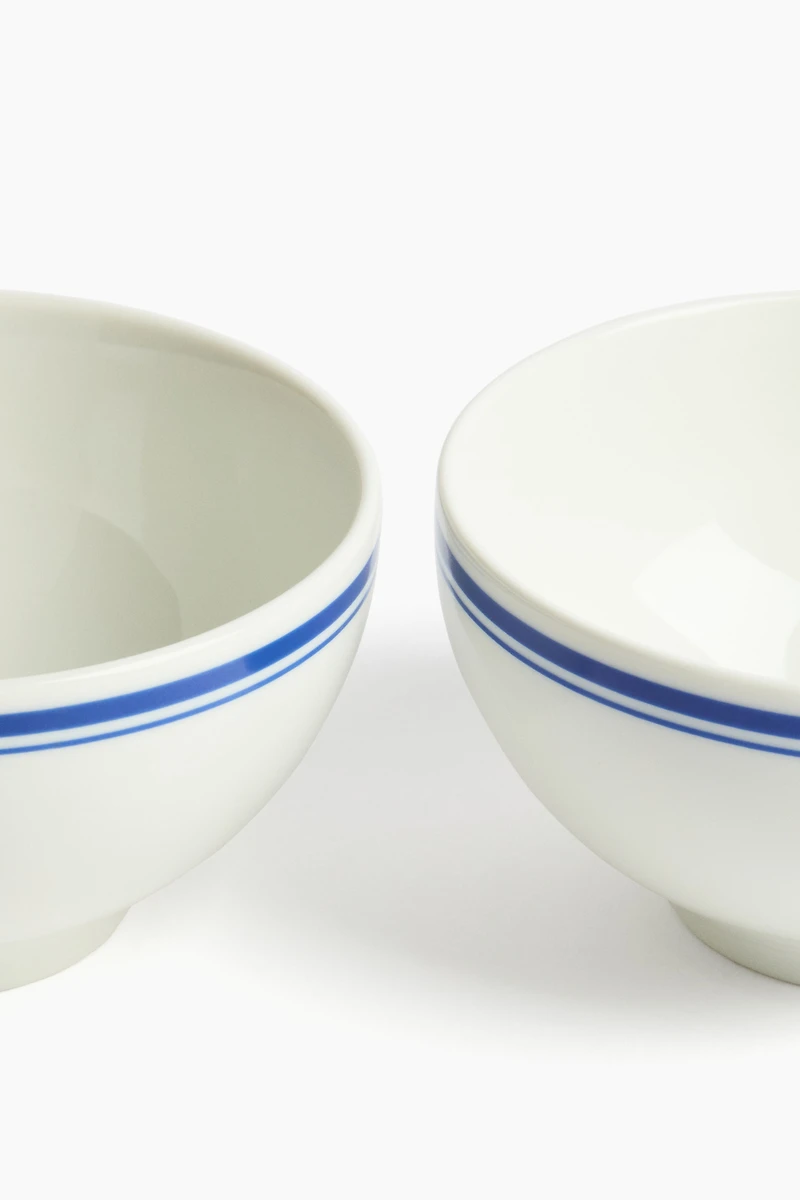 Lot de 2 petits bols en porcelaine
