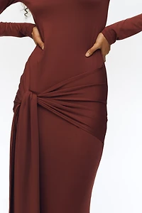 Robe en jersey avec détail à nouer
