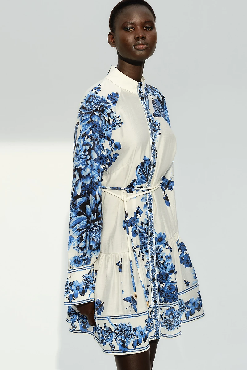 Robe avec ceinture à nouer