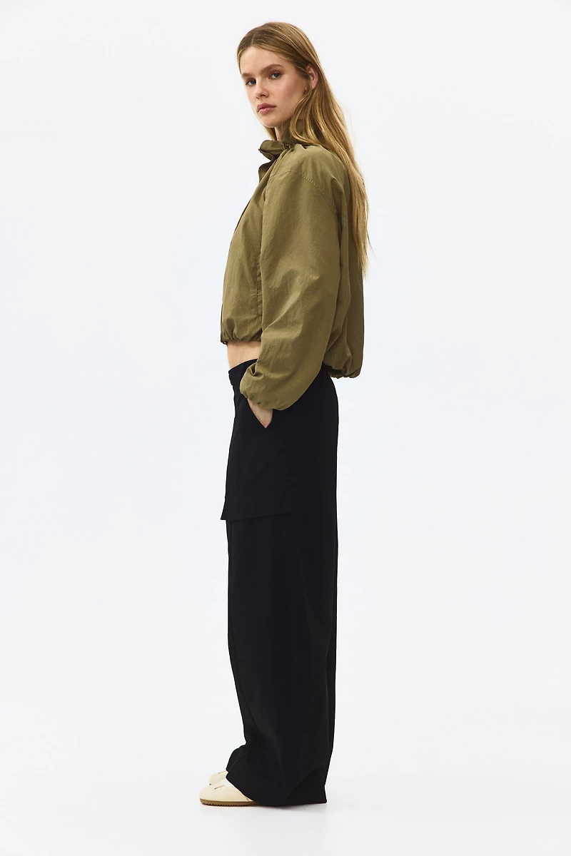 Barrel-Leg Cargo Pants